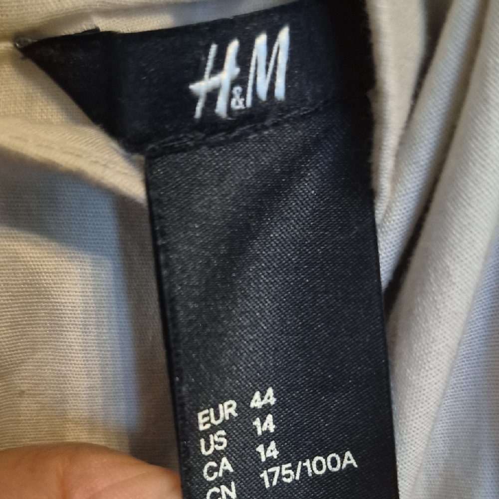 H&M Peach and Cream Sundress - Picture 2 of 9